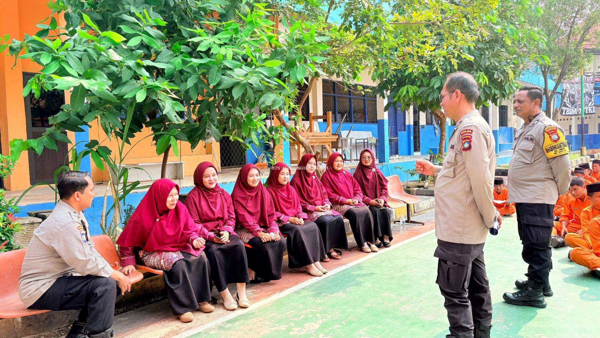 Polsek Batu Aji Sosialisasikan SPMB SMA Kemala Taruna Bhayangkara dan Edukasi Keselamatan Remaja