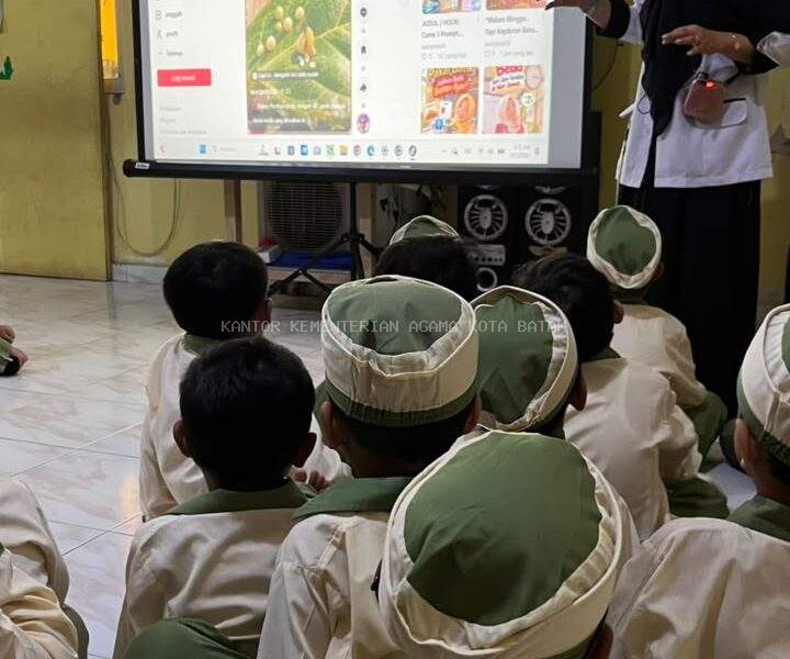 Belajar Mengenal Dunia Hewan dengan Cara yang Menyenangkan di RA Raudlatul Qur’an 01 Batam