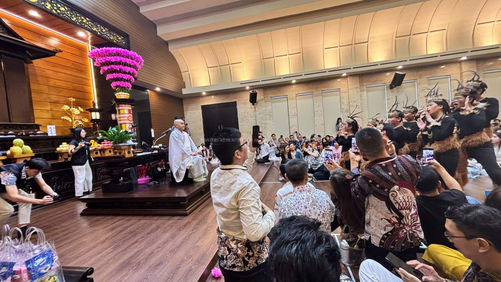 Oesiki di Vihara Vimalakirti Batam, Momentum Mempererat Kebersamaan Umat Buddha 