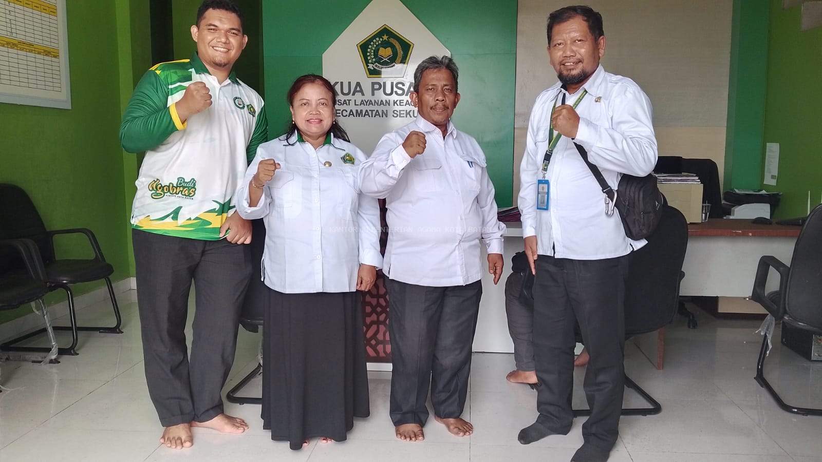 Dorong KUA Sekupang Lebih Kreatif, Tim Humas Kemenag Kota Batam Lakukan Pembinaan dan Koordinasi Kehumasan