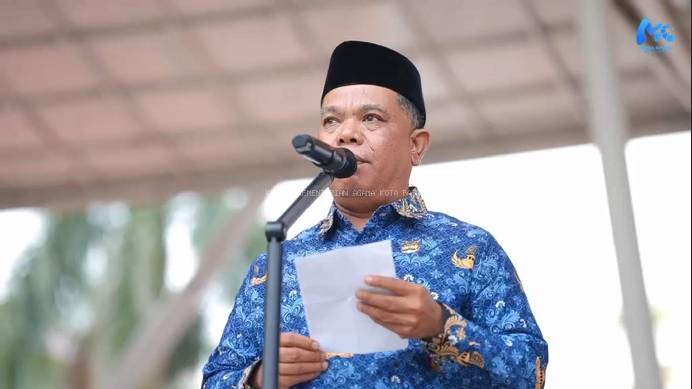 Khidmat dan Penuh Makna, Kakankemenag Kota Batam Dr. H. Budi Darmawan Pimpin Doa pada Upacara Hari Sumpah Pemuda ke-98