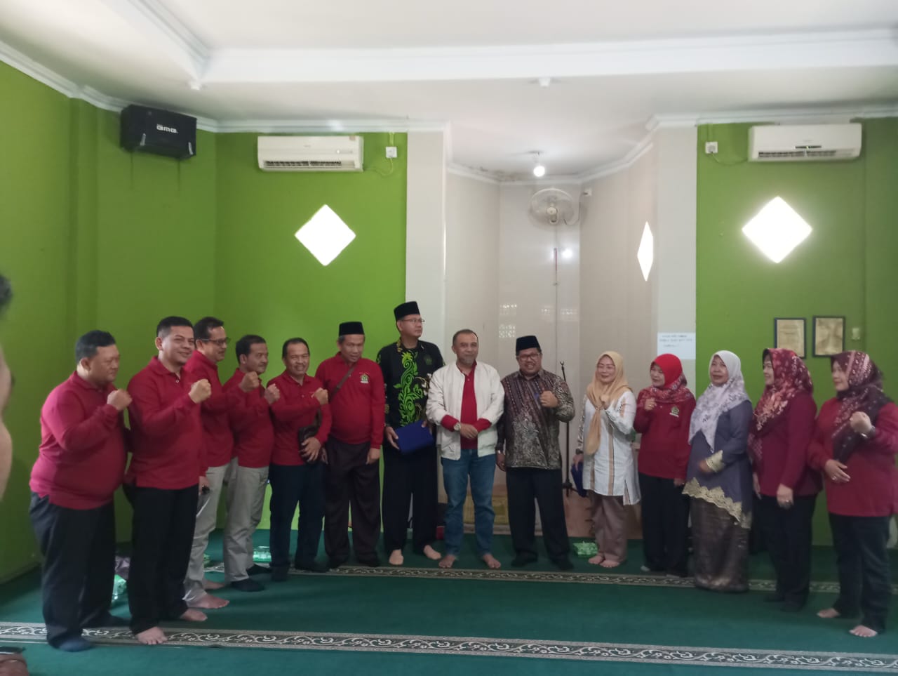 KakanKemenag Di dampingi Kasubbag TU, Kasi Penmad dan Pengawas Sambut Rombongan Kankemenag Kab Bogor