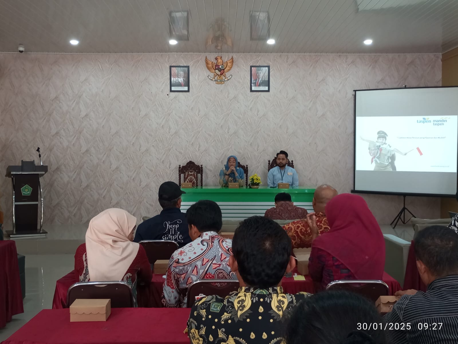 Sosialisasi Mandiri Taspen di Kemenag Kota Batam: Pegawai Dibekali Pemahaman Hak Pensiun