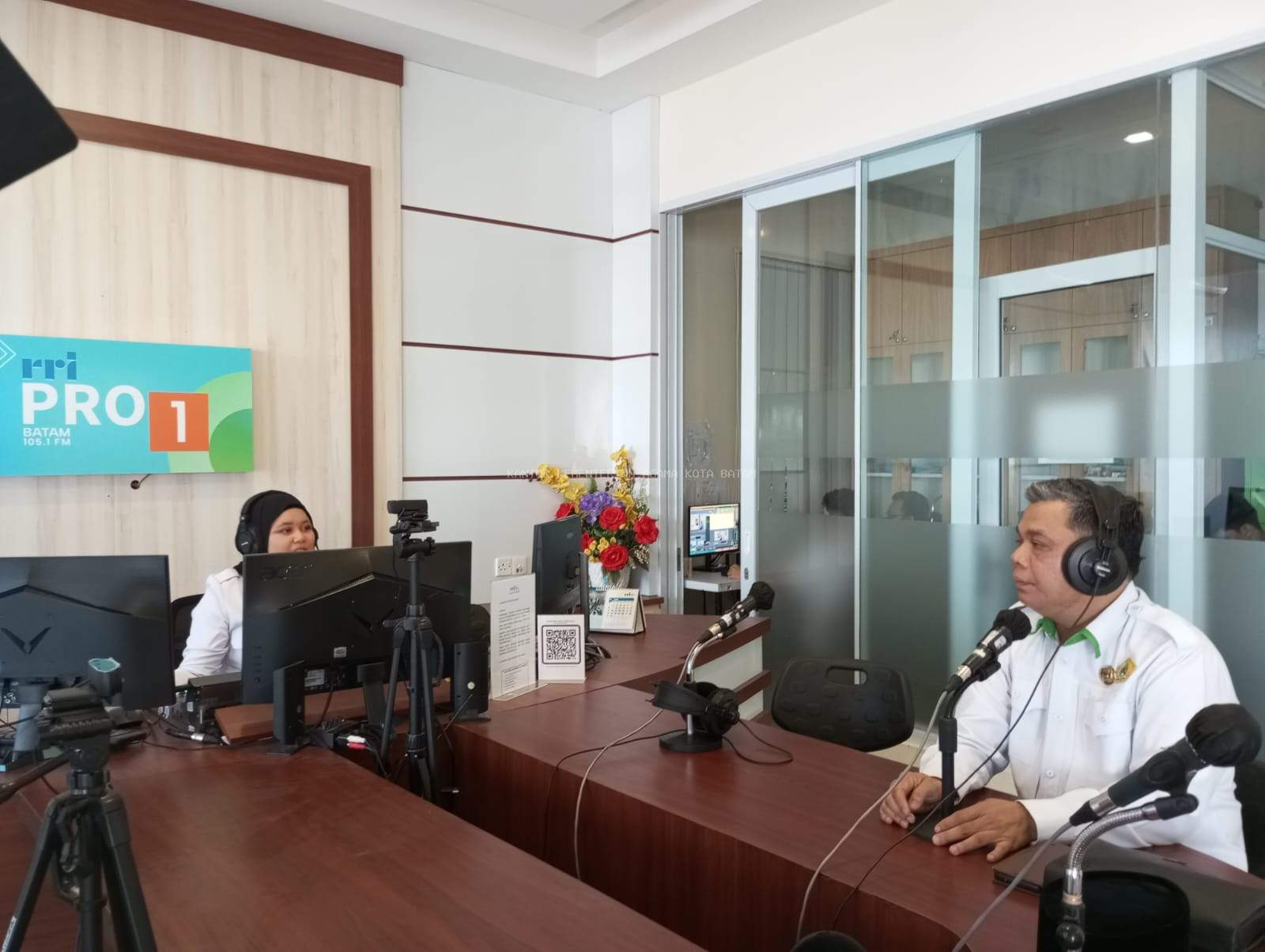 Kepala Kemenag Kota Batam Budi Dermawan Hadiri Dialog Interaktif “Batam Menyapa” RRI: Bahas Bullying dari Perspektif Empati dan Adab