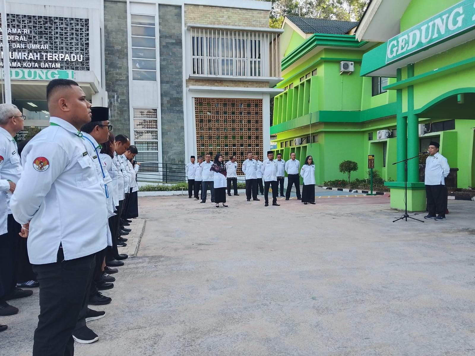 Kakan Kemenag Batam Tekankan Pentingnya Koordinasi dalam Apel Pagi