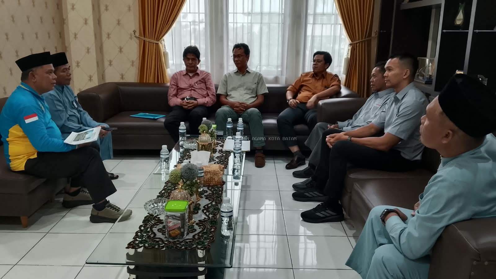 Kepala Kemenag Kota Batam Terima Kunjungan Manajemen Batamindo, Bahas Rencana Renovasi Masjid Nurul Islam